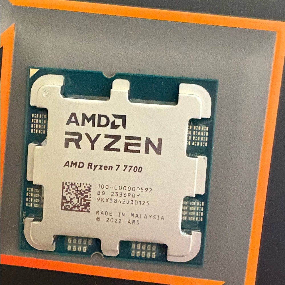 AMD Silver Ryzen 7 7700 Internal Component